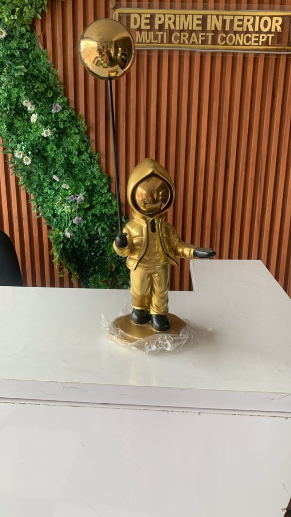 Gold standing coat German man with long ball