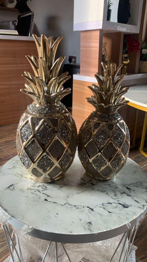 Luxury shiny pineapple center piece set